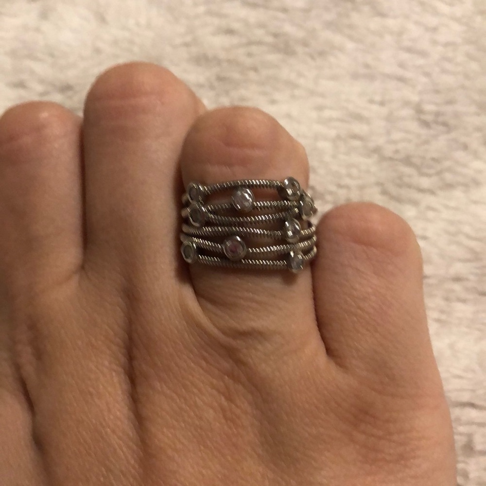 Beautiful costume wire ring with stones